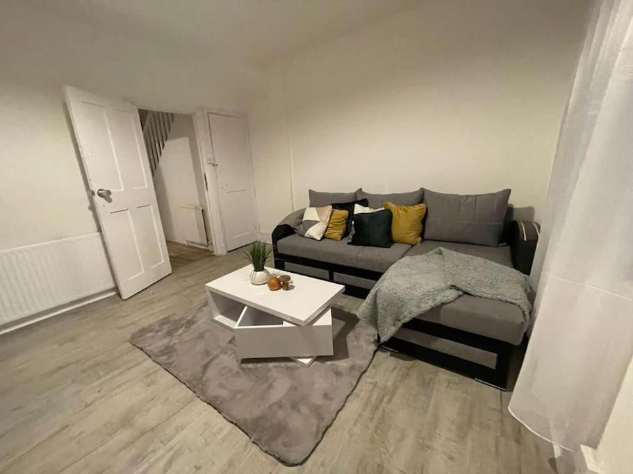 Beautiful 2 Bedroom On Tower Bridge London Luaran gambar